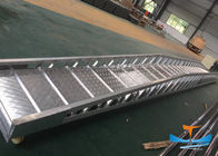 Chine Échelle en acier de quai de passerelle en aluminium marine pour l&#039;expédition longueur de 8 - de 15m société
